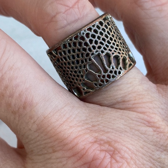 Free people ring patina copper wide band boho vintage jewelry metal cut out gold - Picture 5 of 9